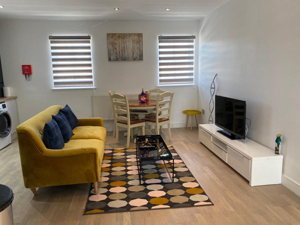 Apartment No 8 - Stay In Style In The Heart Of The Cathedral City. Truro Exterior foto